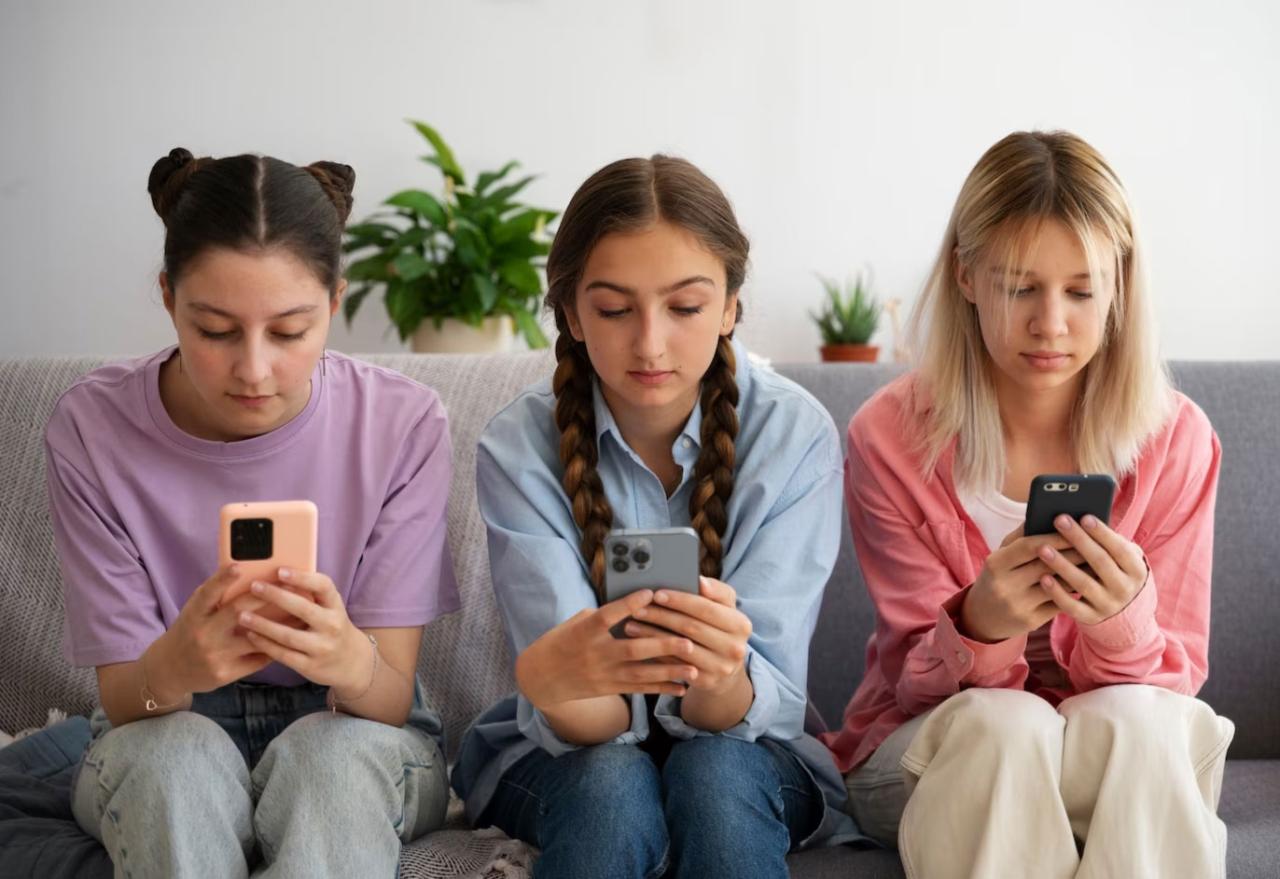 Addiction to Cell Phone Statistics 2023